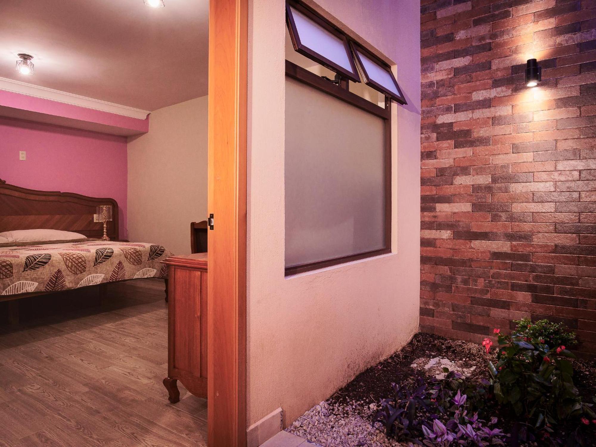 Tierra Alta Hostal San Cristóbal de Las Casas Εξωτερικό φωτογραφία